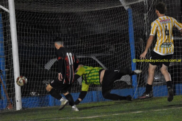 Fútbol de la URD: Estrada y Defensores empataron en el Barbieri