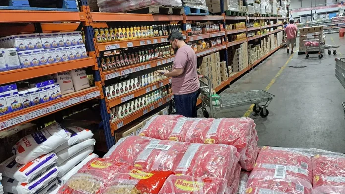 Mayoristas: los precios cayeron 0,3% en mayo por una fuerte baja de los importados