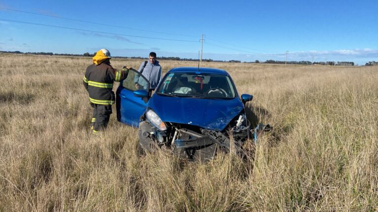 En puente Chelforó: Accidente de dos vehículos