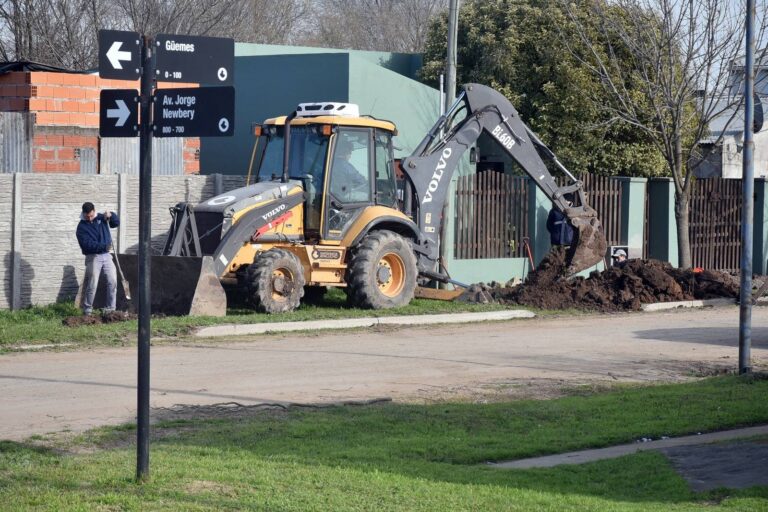 Se ejecutan obras de red de gas en cinco barrios de la ciudad