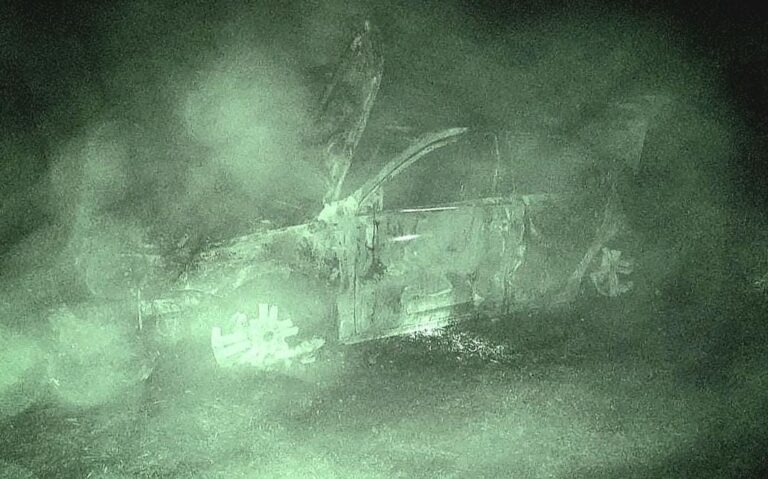 Pérdidas totales tras incendio de un vehículo en Ruta 50