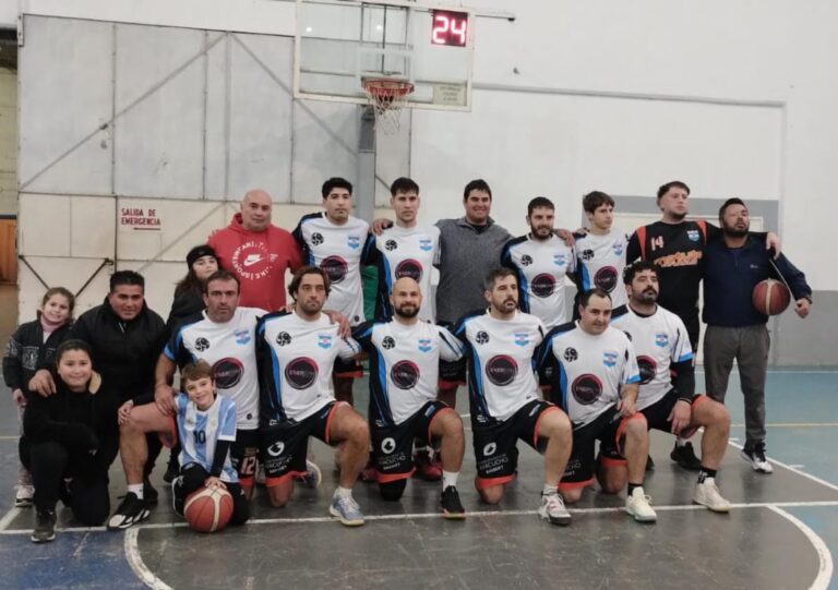 El basquet ayacuchense va por la copa de Plata en Tandil