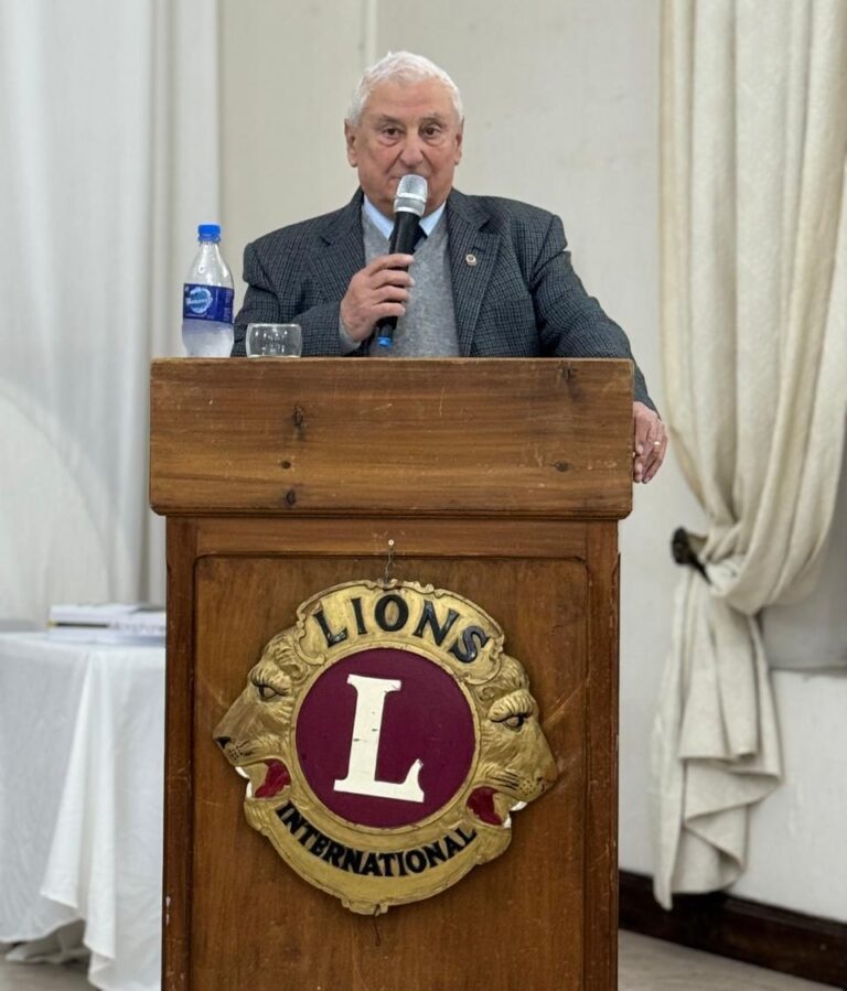 Cambio de Autoridades del Club de Leones y Leos de Ayacucho