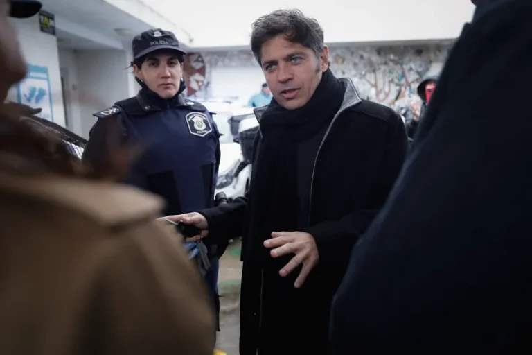 Axel Kicillof: «Me estoy cargando la campaña al hombro y no soy candidato»