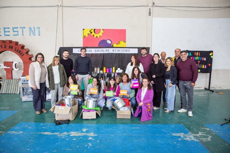 El Consejo Escolar hizo entrega de equipamiento para escuelas