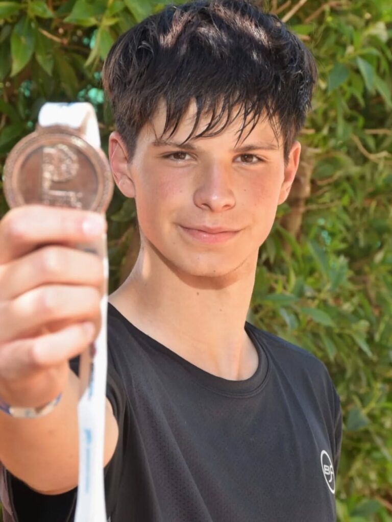 JJBB: Medalla de Bronce en tenis… Francisco Recalt