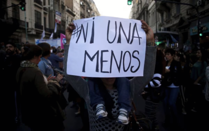 NIUNAMENOS-1024x640