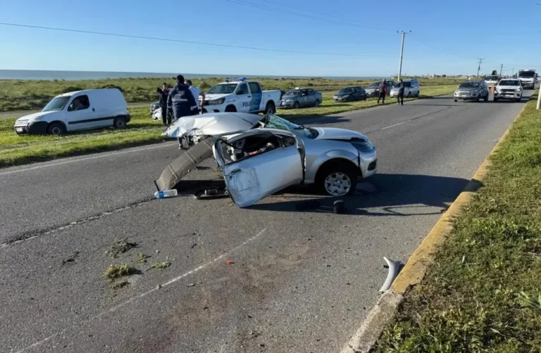 Tragedia en la ruta 11: un nene de 2 años murió tras un violento choque