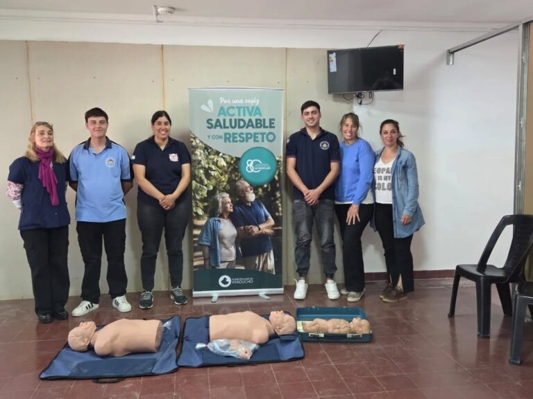 Capacitación en RCP para el personal del Hogar de Ancianos “San Francisco Javier”