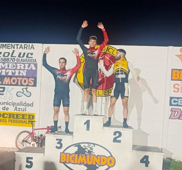Ciclismo en Azul: Podio para Lucas Jaime y Héctor Alvarez
