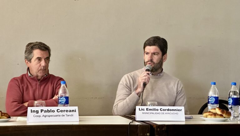 Caminos rurales: Gran convocatoria en una jornada de análisis organizada por la Sociedad Rural de Ayacucho