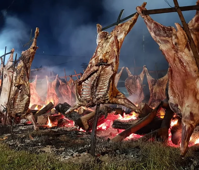 Cordero costero, salame, panes, comida italiana y frutillas: lo mejor de la Provincia