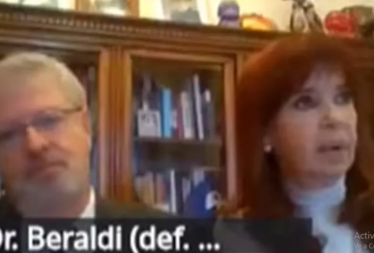 «Cuadernos»: con Cristina conectada, comenzó el juicio por asociación ilícita y cohecho