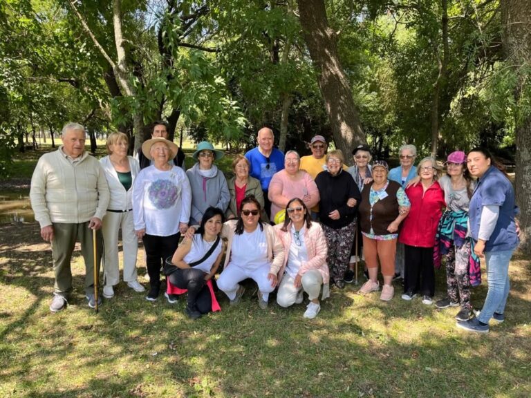 𝐕𝐢𝐯𝐢𝐫 𝐥𝐚 𝐂𝐢𝐮𝐝𝐚𝐝: 𝐜𝐚𝐦𝐢𝐧𝐚𝐫𝐥𝐚, 𝐫𝐞𝐜𝐨𝐫𝐝𝐚𝐫𝐥𝐚 𝐲 𝐯𝐨𝐥𝐯𝐞𝐫 𝐚 𝐝𝐢𝐬𝐟𝐫𝐮𝐭𝐚𝐫𝐥𝐚