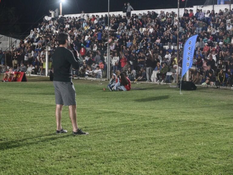 Fútbol: La inauguración del torneo Nacional de Atlético