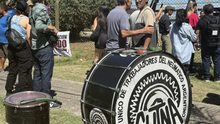 Provincia y Nación interceden en el cierre de Fate y dictan la conciliación obligatoria