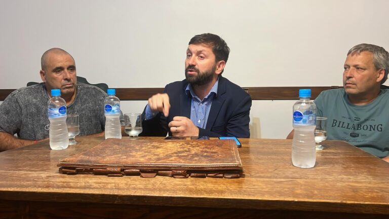 El diputado Pablo Jiuliano brindó una charla en la Casa Radical