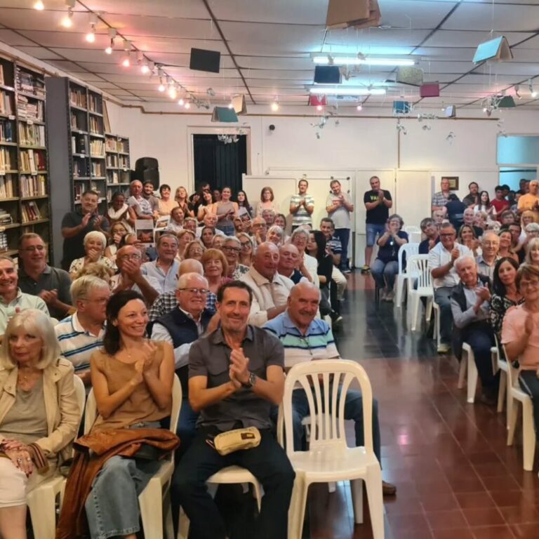 “Bajo la lona del tiempo”: Juan Carlos Lapolla presentó su libro que rescata la memoria de una vida ligada al circo