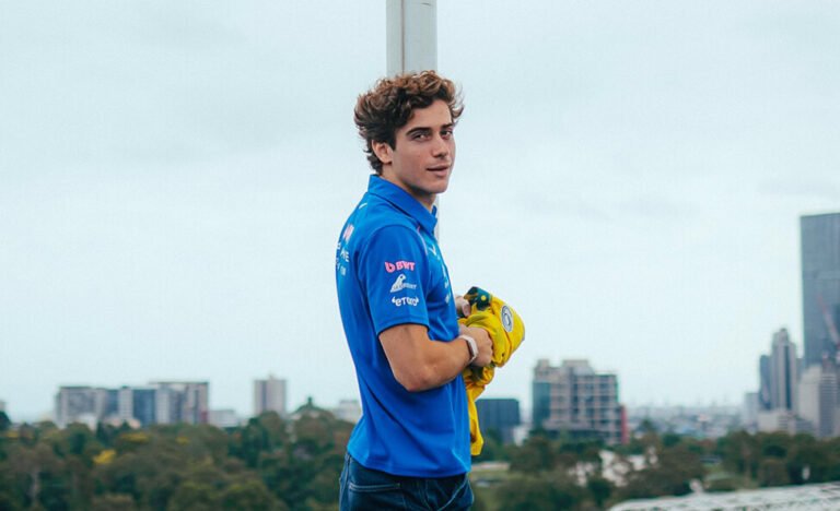 En viaje hacia Buenos Aires el F1 de Alpine para Franco Colapinto