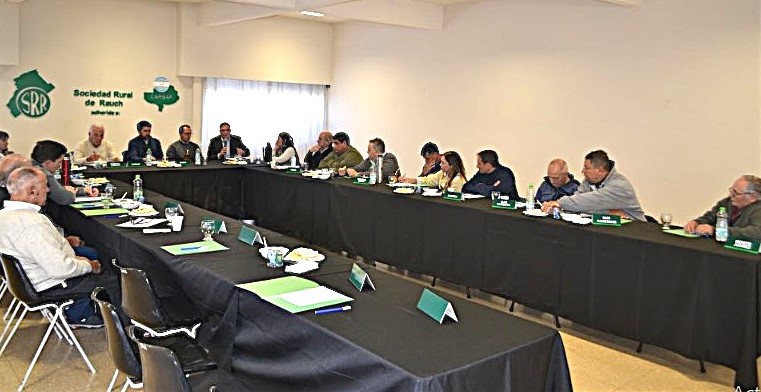 Rauch:“Se abrió una puerta grande en la Justicia»: aseguró Moroni a las Rurales del Sudeste en casos de reclamos por tasas y caminos