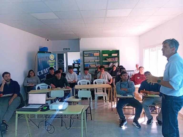 Nueva capacitación en el Centro Universitario local