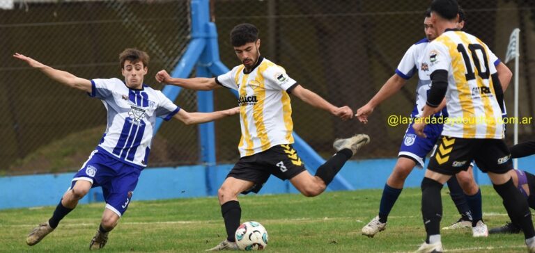 Fútbol de la URD: Estrada se hizo fuerte en el Barbieri