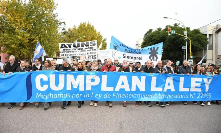 La Marcha Federal Universitaria se replicó en toda la provincia de Buenos Aires