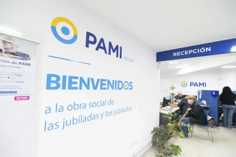 Un informe oficial revela que el envío de fondos al PAMI cayó 54% en el primer cuatrimestre