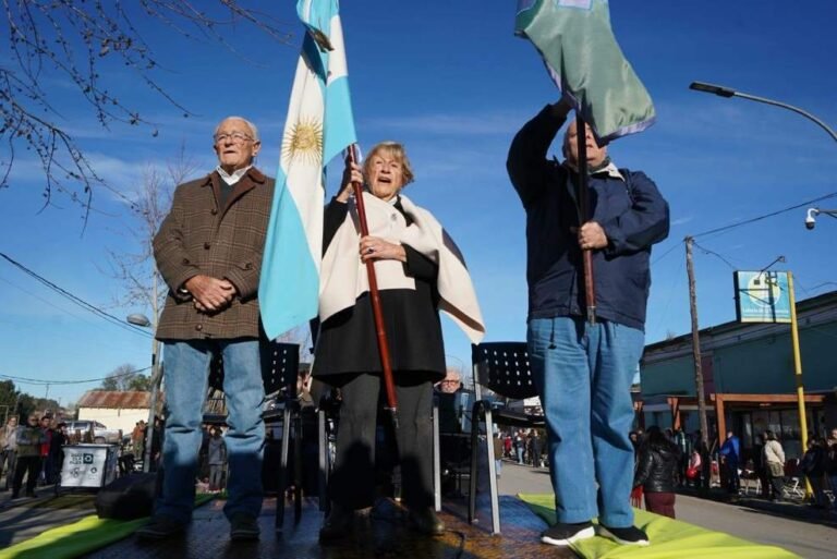 El Desfile conmemorativo al 160 Aniversario de Ayacucho