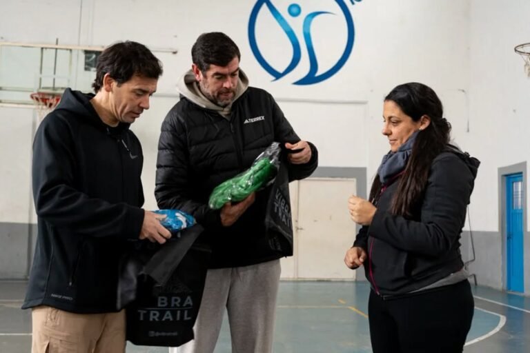 𝐈ndumentaria deportiva para el CEF 𝟑𝟐